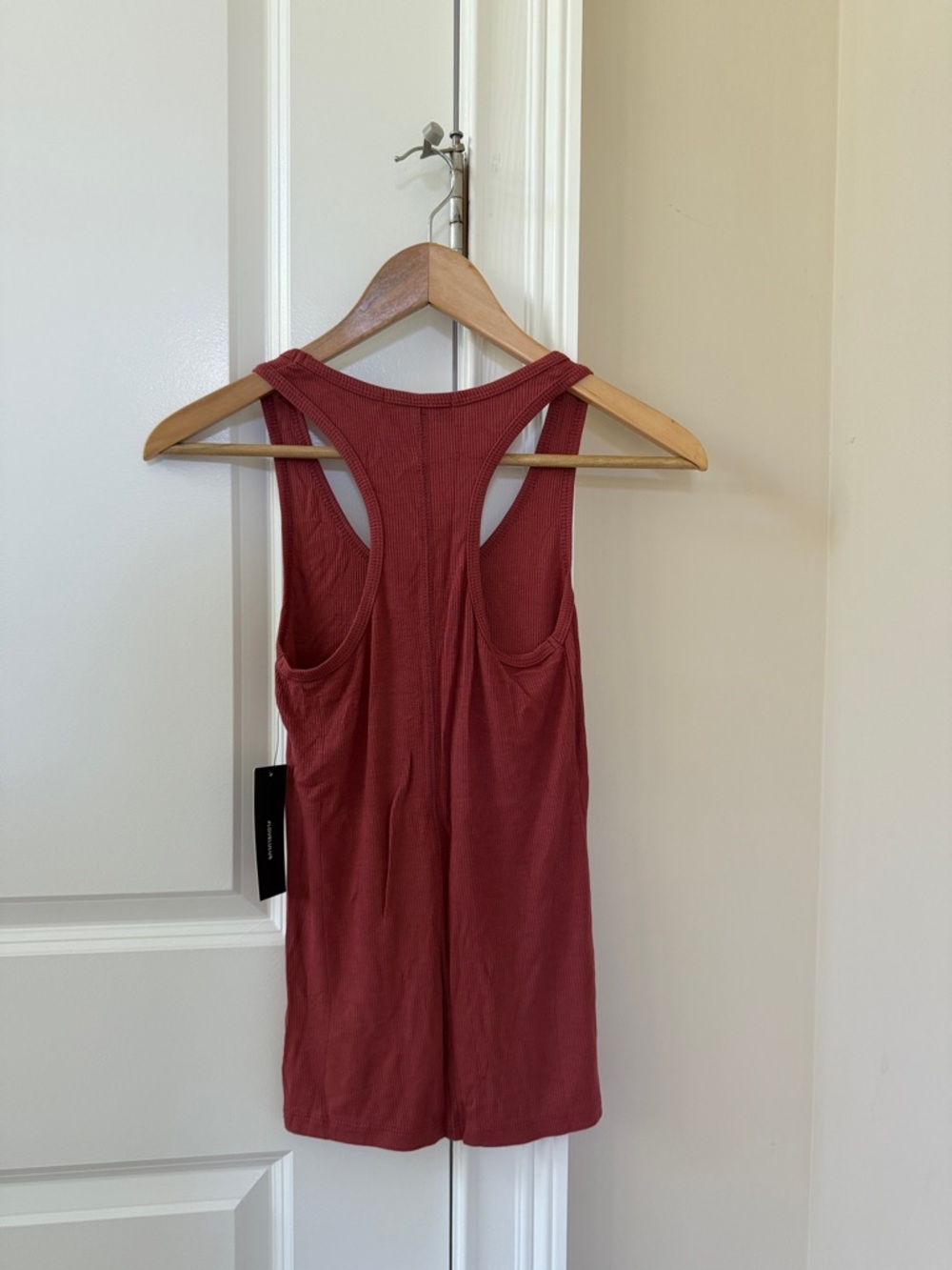 Lulu's Ribbed Racerback Tank Top XS - Picture 3 of 7
